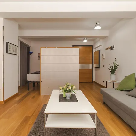 Apartment Lazzaro Hub - Nel Cuore Di