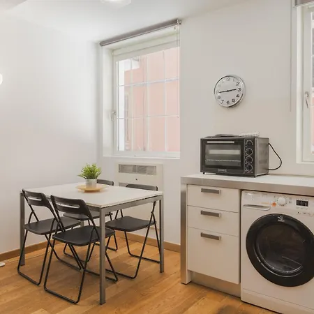 Apartment Lazzaro Hub - Nel Cuore Di